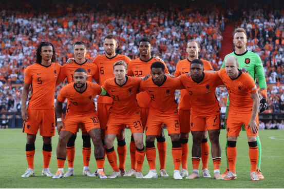 深度解析永,劫无间期号,专家质合推,广州赛马场,广州赛马赛事,马术俱乐部,赛马资讯